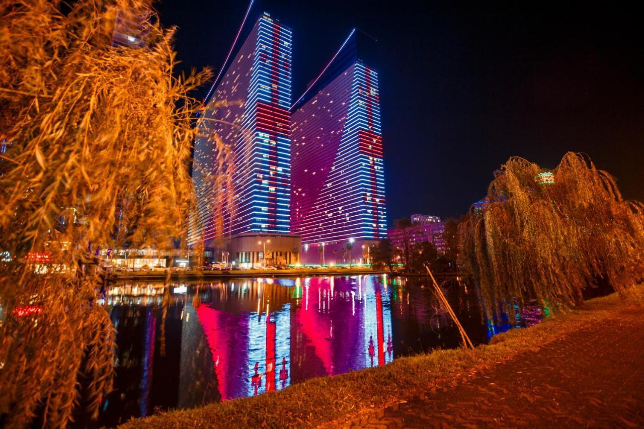 Panorama Orbi City Center Suite Sea View Батумі Екстер'єр фото